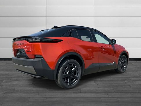 New 2026 Subaru Uncharted AWD image 3