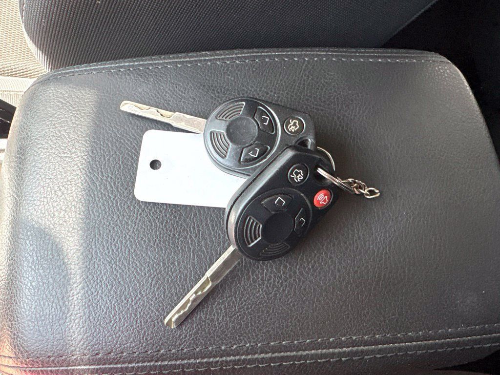 Used 2012 Ford Focus SE w/ SE Sport Pkg FWD image 20