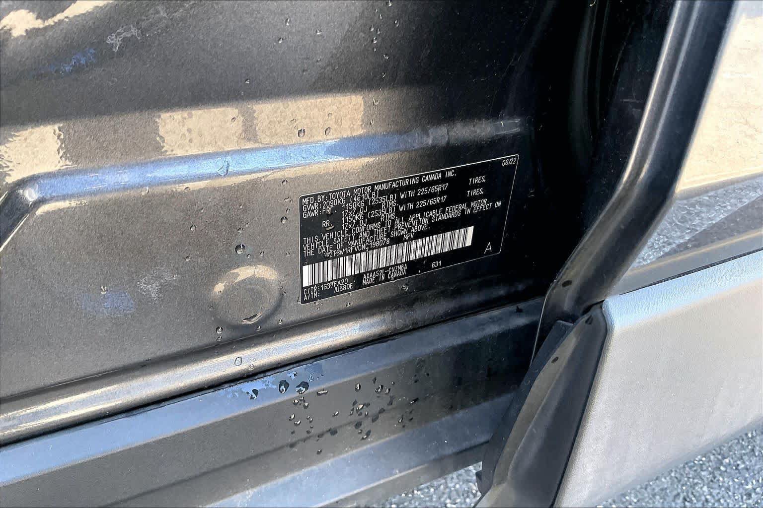 Certified 2022 Toyota RAV4 XLE w/ Convenience Package FWD image 34