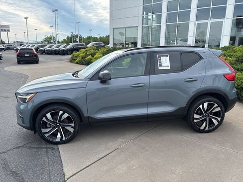 Certified 2023 Volvo XC40 B5 Ultimate w/ Protection Package Premier AWD/4WD image 10