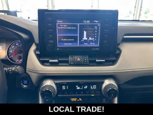 Used 2021 Toyota RAV4 XLE Premium FWD image 3