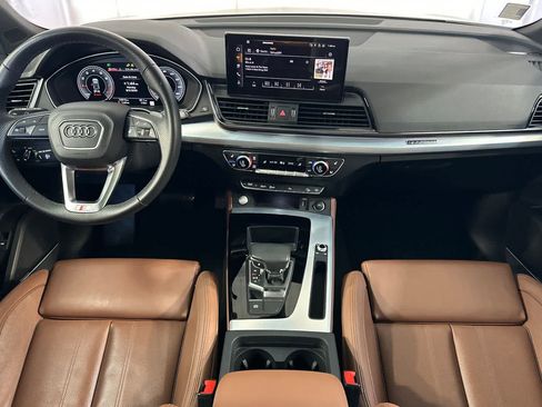 Used 2025 Audi Q5 2.0T Premium Plus w/ Premium Plus Package AWD/4WD image 4