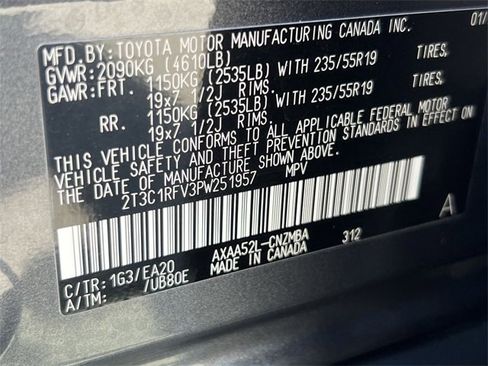 Used 2023 Toyota RAV4 XLE Premium image 32