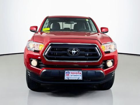 Certified 2023 Toyota Tacoma SR5 AWD/4WD image 11
