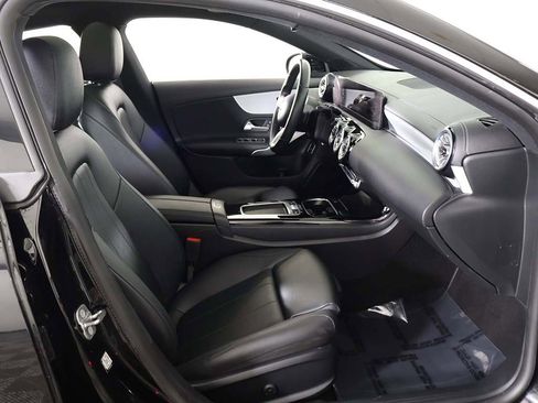 Used 2025 Mercedes-Benz CLA 250 CLA 250 image 31