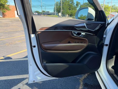 Used 2019 Volvo XC90 T6 Momentum w/ Advanced Package AWD/4WD image 21