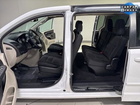 Used 2017 Dodge Grand Caravan SE w/ Power Window Group image 6