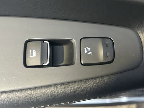 Used 2021 Hyundai Santa Fe Limited image 22