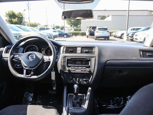Used 2015 Volkswagen Jetta S FWD image 16