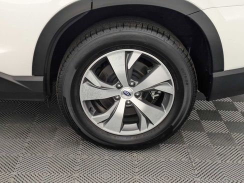 Used 2024 Subaru Ascent Premium w/ Convenience Package image 14