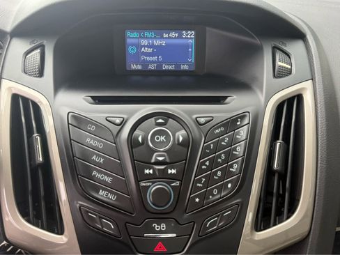 Used 2012 Ford Focus SEL image 15