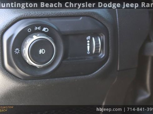 Used 2023 Jeep Wrangler Sport image 12