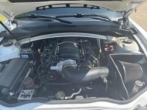 Used 2015 Chevrolet Camaro SS w/ SS Performance Package RWD image 11