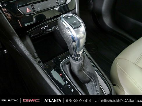 Certified 2019 Buick Encore Essence AWD/4WD image 16