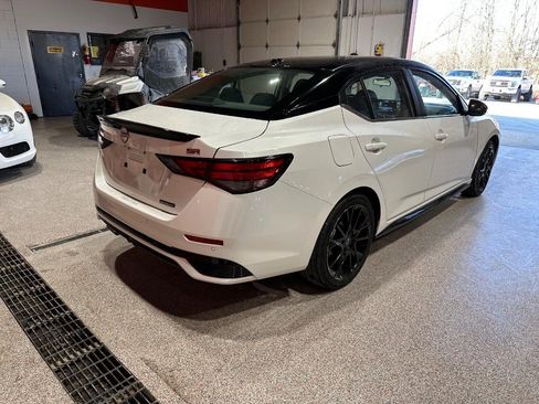 Used 2025 Nissan Sentra SR w/ Midnight Edition image 5