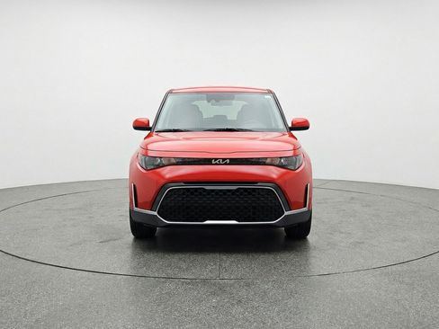 Used 2025 Kia Soul LX w/ LX Technology Package FWD image 2