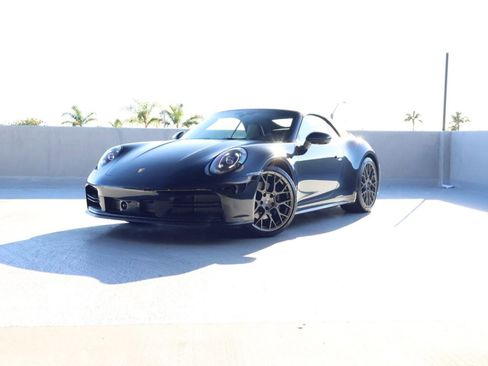 Certified 2025 Porsche 911 Carrera image 1