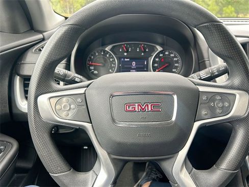 Used 2022 GMC Terrain SLE w/ Fleet Convenience Package image 18