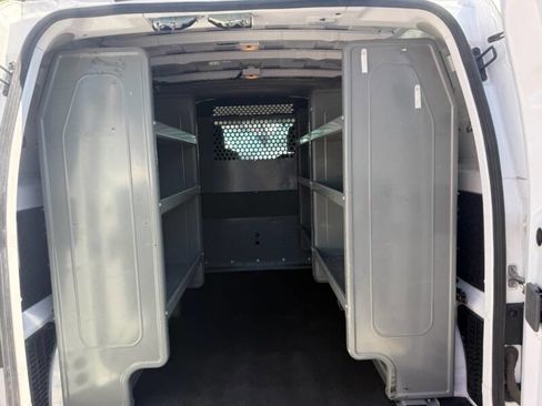 Used 2021 Nissan NV200 S image 11