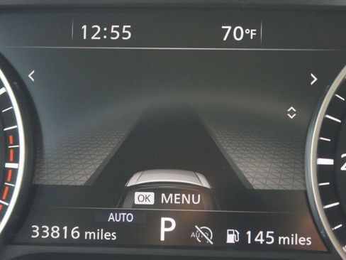 Used 2024 Nissan Pathfinder SL image 4