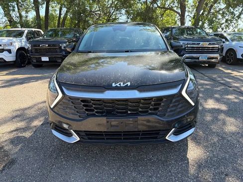 Used 2024 Kia Sportage LX AWD/4WD image 2