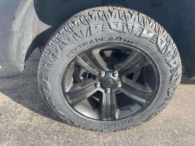 Used 2024 RAM 1500 Warlock AWD/4WD image 15