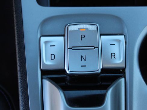 Used 2023 Hyundai Kona Limited image 22