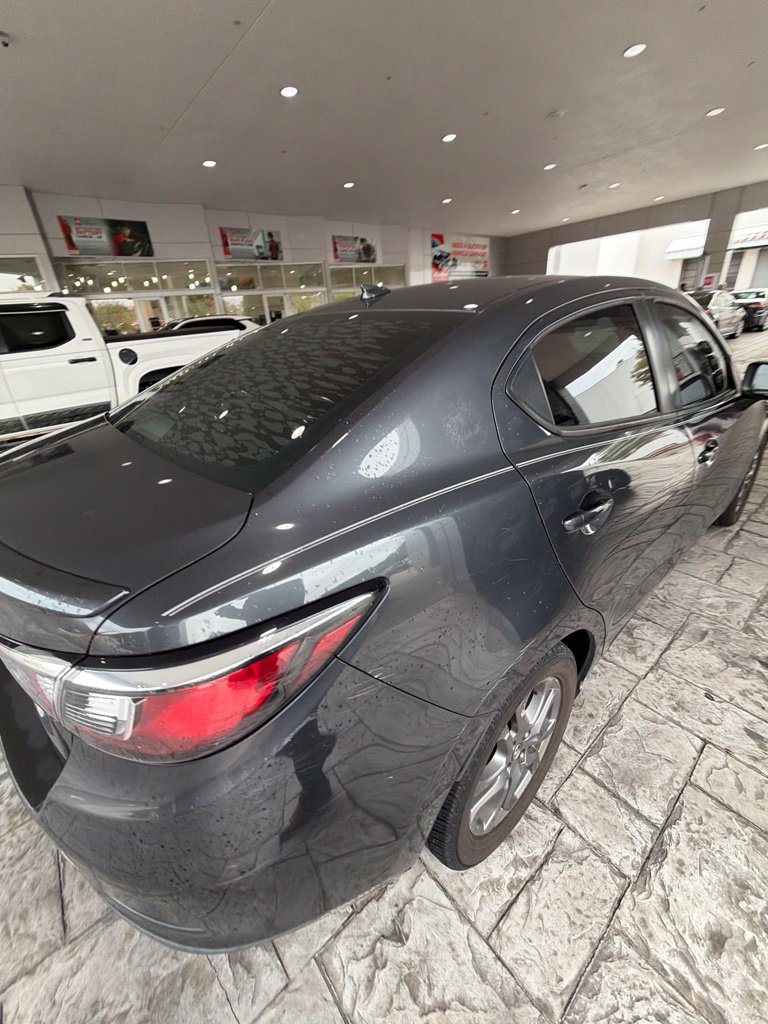 Used 2019 Toyota Yaris LE FWD image 6