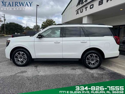 Used 2025 Ford Expedition Active image 9