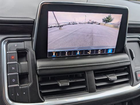 Used 2021 Chevrolet Tahoe LT w/ Luxury Package image 20