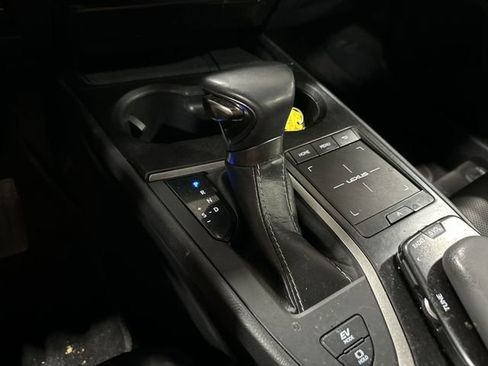 Used 2019 Lexus UX 250h 250h Base w/ Premium Package image 25