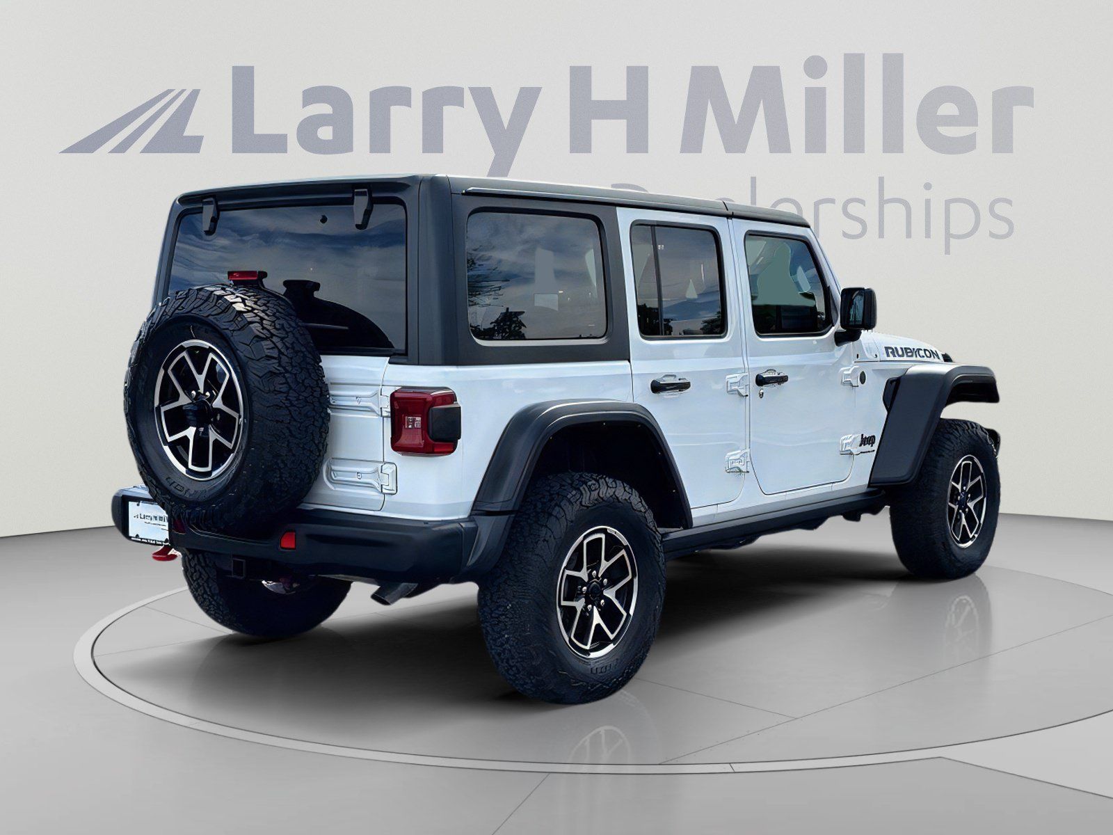 Used 2025 Jeep Wrangler Unlimited Rubicon w/ Steel Bumper Group AWD/4WD image 6