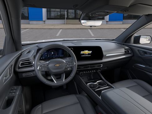 New 2026 Chevrolet Traverse LT w/ Sun and Wheel Package AWD/4WD image 15