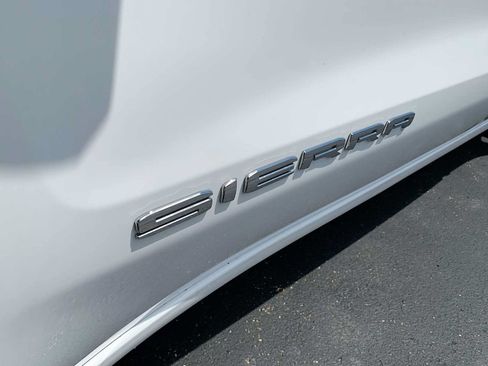 Used 2024 GMC Sierra 1500 SLE AWD/4WD image 29