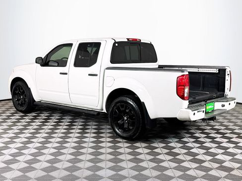 Used 2020 Nissan Frontier SV w/ Midnight Edition Floor Mats RWD image 6