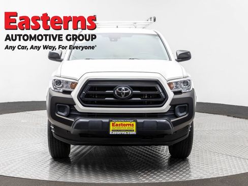 Used 2020 Toyota Tacoma SR RWD image 2