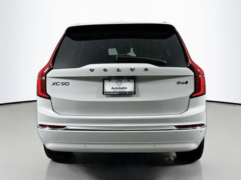 New 2025 Volvo XC90 B6 Core w/ Climate Package image 6