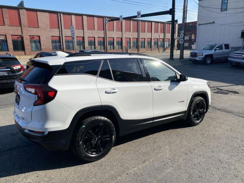 Used 2023 GMC Terrain AT4 AWD/4WD image 7