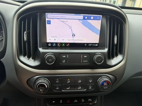 Used 2019 Chevrolet Colorado Z71 w/ LPO, Premium Interior Package AWD/4WD image 8