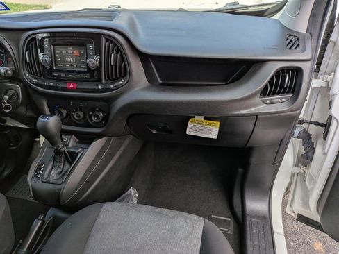 Used 2022 RAM ProMaster City Tradesman image 12