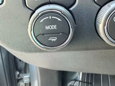 Used 2023 Chevrolet Silverado 1500 LT AWD/4WD image 28