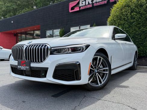 Used 2021 BMW 750i xDrive w/ M Sport Package AWD/4WD image 2