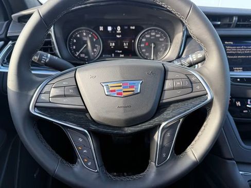 New 2026 Cadillac XT5 Premium Luxury w/ LPO, Floor Liner Package image 17
