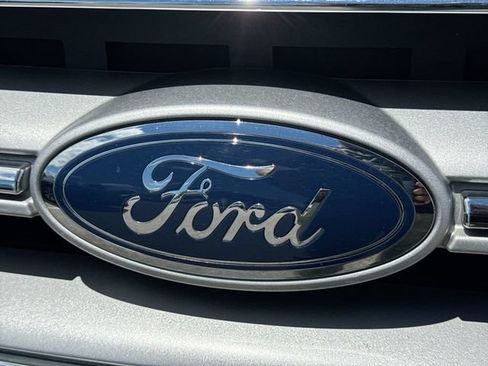 Used 2018 Ford Escape SE FWD image 29