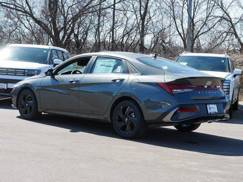 New 2026 Hyundai Elantra SEL Sport Premium FWD image 3