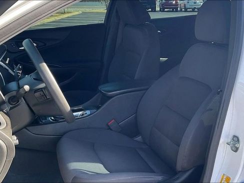 Used 2023 Chevrolet Malibu LT image 25