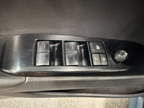 Used 2025 Toyota Camry LE FWD image 10