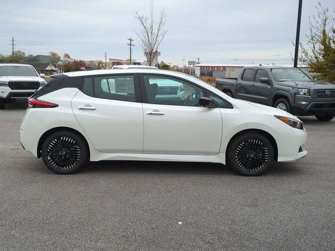 Used 2024 Nissan Leaf SV Plus FWD image 2