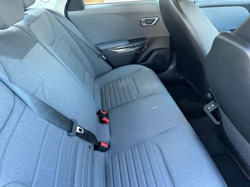 New 2025 Kia K4 EX image 22