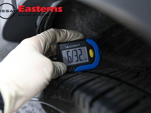 Used 2024 Ford Explorer Limited image 27